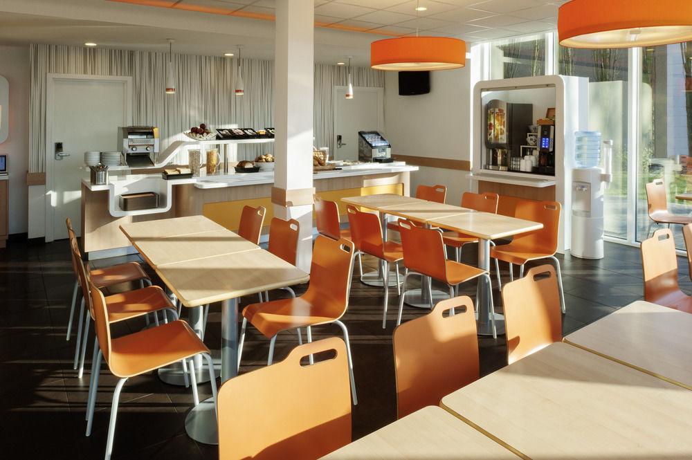 Ibis Budget Antwerpen Port Bagian luar foto