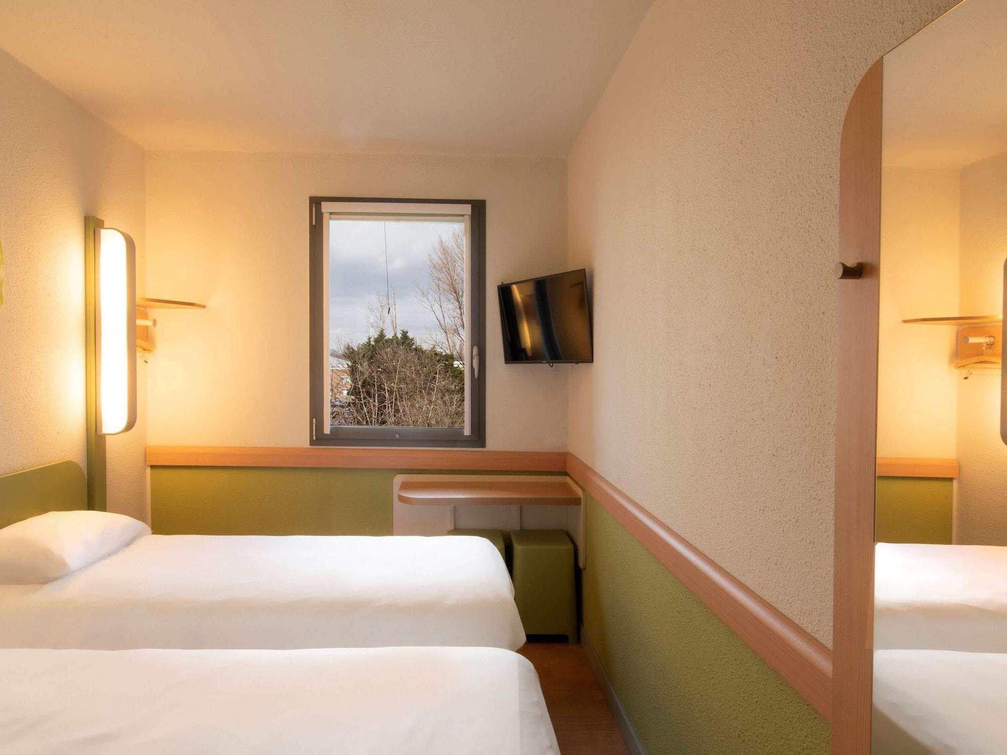 Ibis Budget Antwerpen Port Bagian luar foto